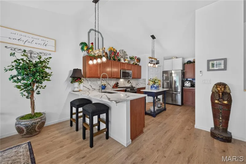 You will LOVE the Vaulted Ceiling in the Kitchen! — 156 Hidden Bluffs Drive, Lake St. Louis, MO 63367
