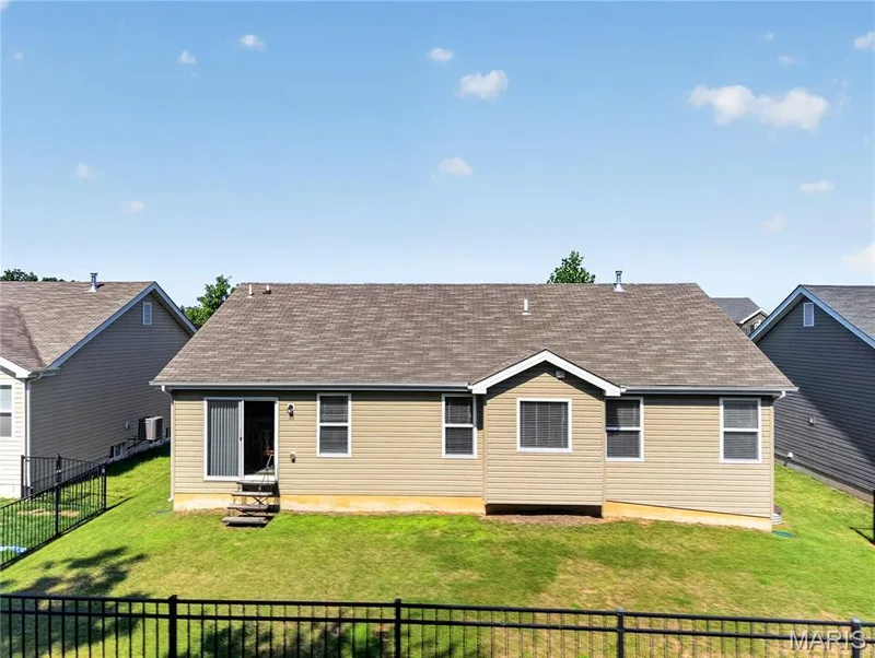 Nice sized Yard with Fencing Ready to Install! — 156 Hidden Bluffs Drive, Lake St. Louis, MO 63367