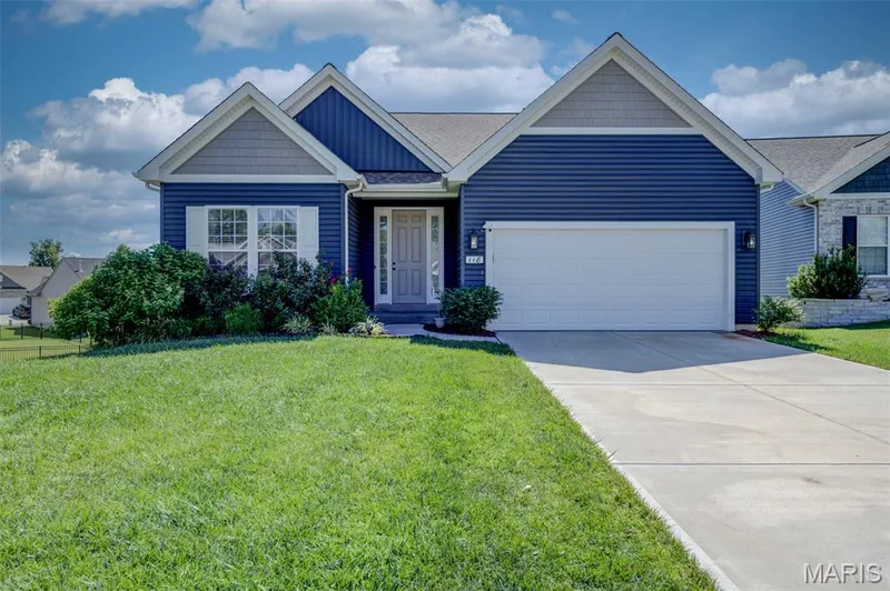 118 Riding Crop Lane, Wentzville, MO β listing photo 1