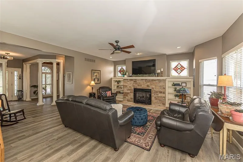 306 Magnolia Valley Drive, O'Fallon, MO 63366 — listing photo 20 of 69