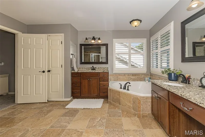 306 Magnolia Valley Drive, O'Fallon, MO 63366 — listing photo 42 of 69