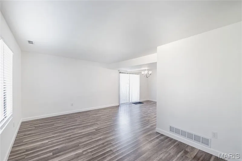 13 Dixons Court #B, O'Fallon, MO 63366 — listing photo 4 of 24