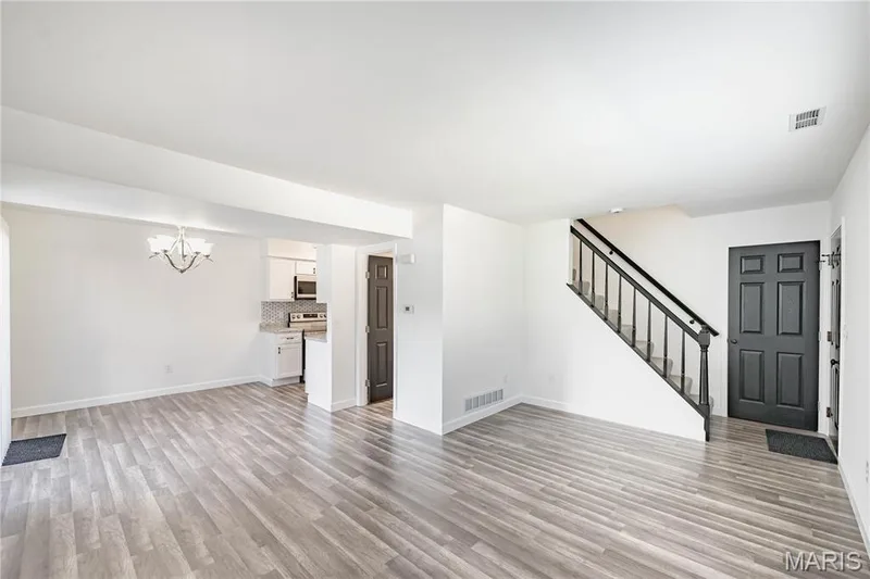 13 Dixons Court #B, O'Fallon, MO 63366 — listing photo 5 of 24