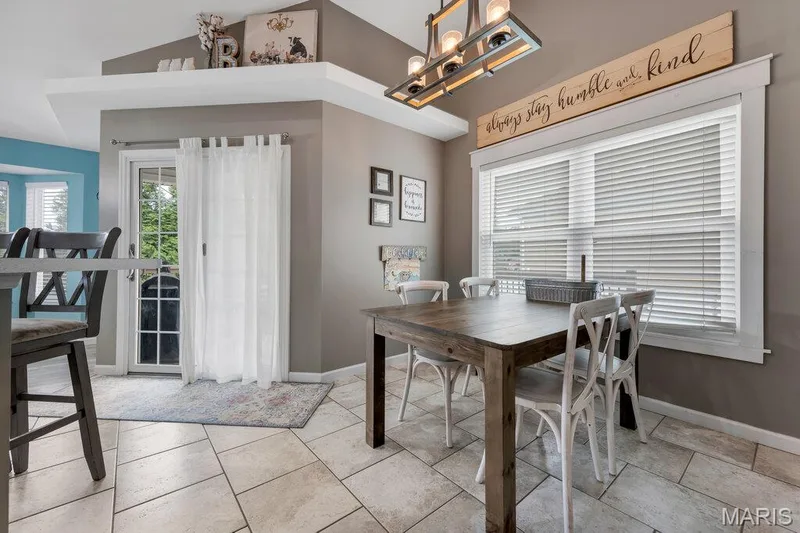 228 Highland Meadows Drive, Wentzville, MO 63385 — listing photo 17 of 42