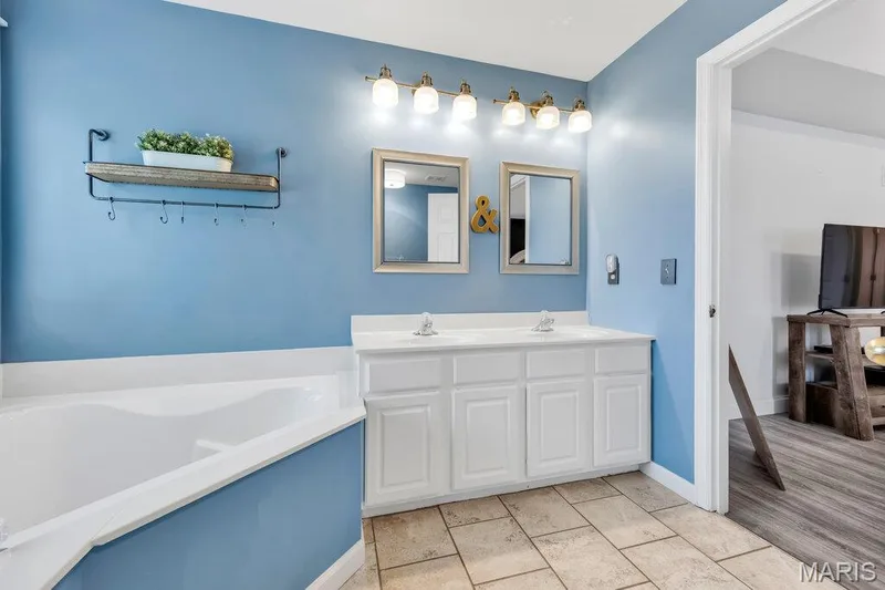 228 Highland Meadows Drive, Wentzville, MO 63385 — listing photo 30 of 42