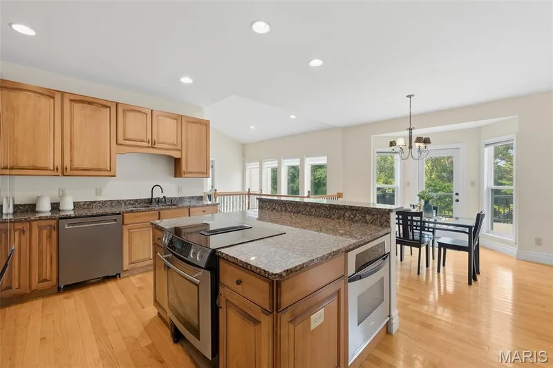 886 Arbor Chase Drive, Wildwood, MO 63021 — listing photo 4 of 65