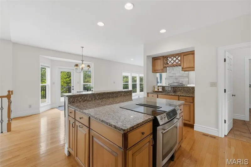 886 Arbor Chase Drive, Wildwood, MO 63021 — listing photo 10 of 65
