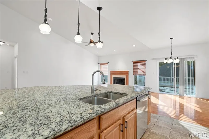 1717 Moss Rock Drive, St Charles, MO 63303 — listing photo 16 of 47
