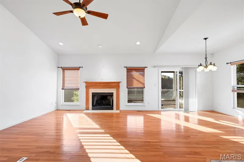 1717 Moss Rock Drive, St Charles, MO 63303 — listing photo 19 of 47