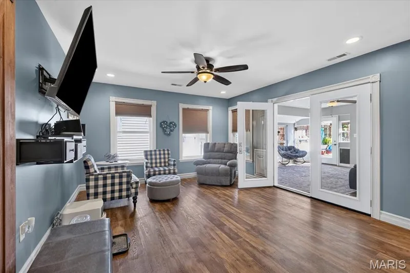 912 N Main Street, O'Fallon, MO 63366 — listing photo 19 of 62