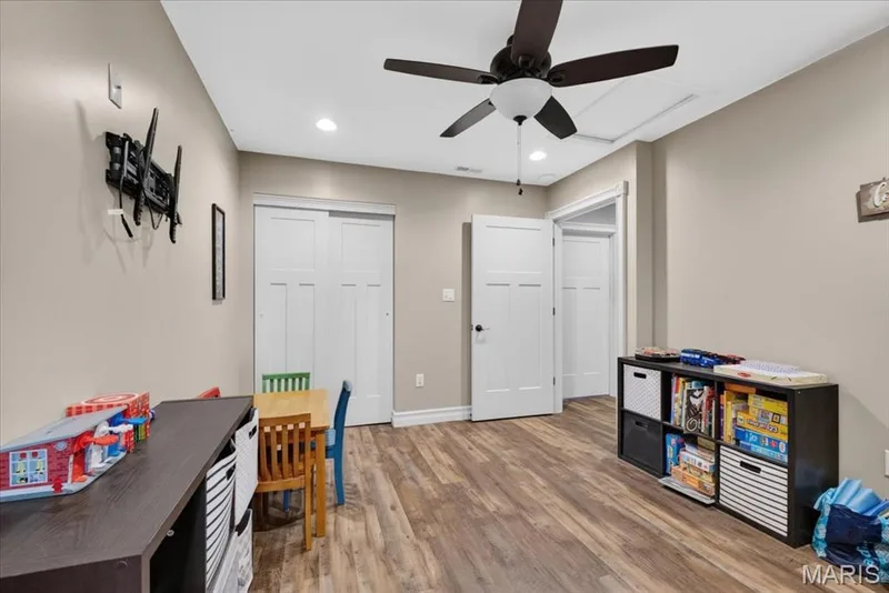 912 N Main Street, O'Fallon, MO 63366 — listing photo 32 of 62