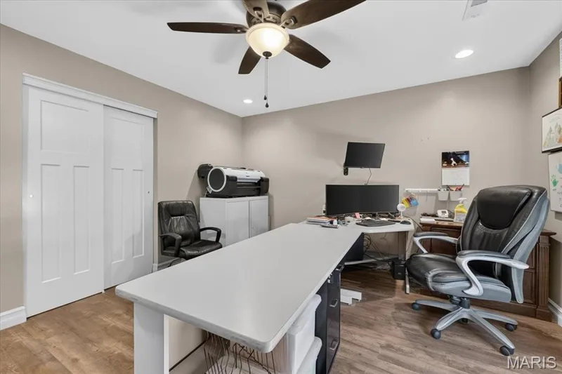 912 N Main Street, O'Fallon, MO 63366 — listing photo 35 of 62