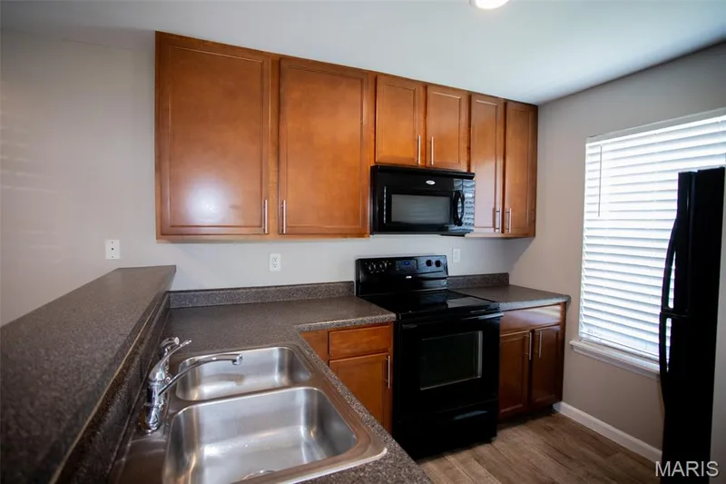 15103 Spring Creek Lane, O'Fallon, MO 63368 — listing photo 6 of 26