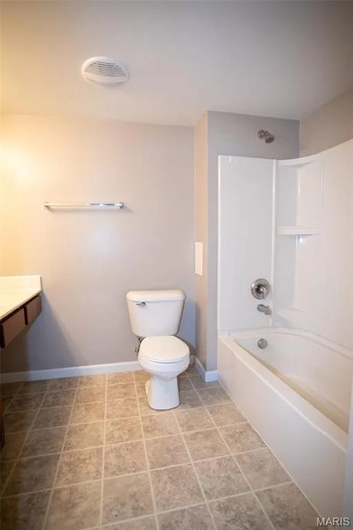 2nd Full Bath — 15103 Spring Creek Lane, O'Fallon, MO 63368