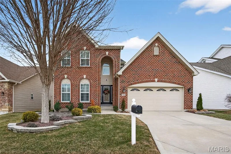 968 Ridgepointe Place Circle, Lake St. Louis, MO 63367 — listing photo 1 of 37