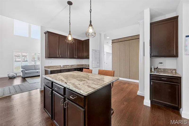 968 Ridgepointe Place Circle, Lake St. Louis, MO 63367 — listing photo 11 of 37