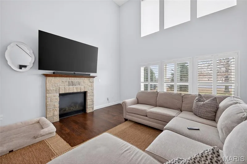 968 Ridgepointe Place Circle, Lake St. Louis, MO 63367 — listing photo 13 of 37