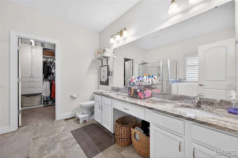 968 Ridgepointe Place Circle, Lake St. Louis, MO 63367 — listing photo 20 of 37