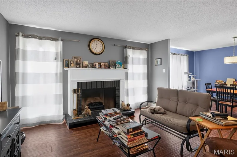 1525 Hampton Hall Drive #12, Chesterfield, MO 63017 — listing photo 7 of 26