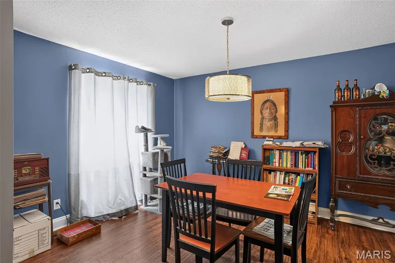 1525 Hampton Hall Drive #12, Chesterfield, MO 63017 — listing photo 10 of 26