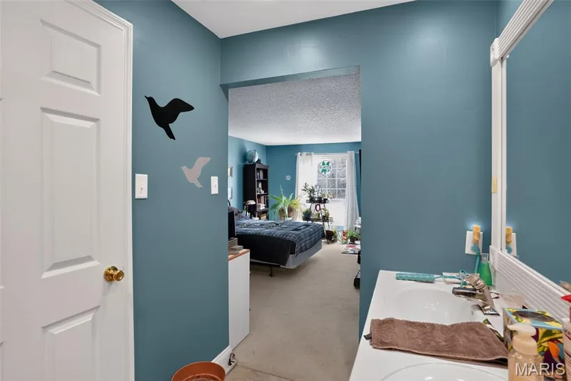 1525 Hampton Hall Drive #12, Chesterfield, MO 63017 — listing photo 18 of 26