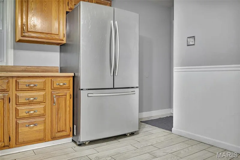 32 Highland Drive, St Charles, MO 63303 — listing photo 6 of 28