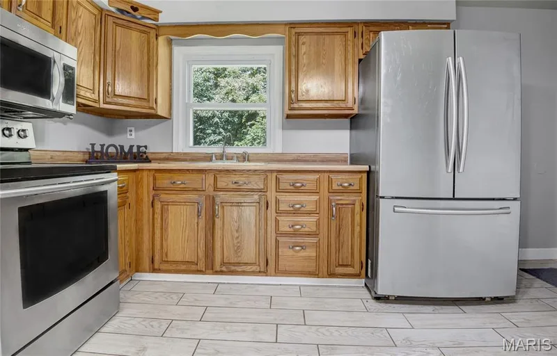 32 Highland Drive, St Charles, MO 63303 — listing photo 10 of 28