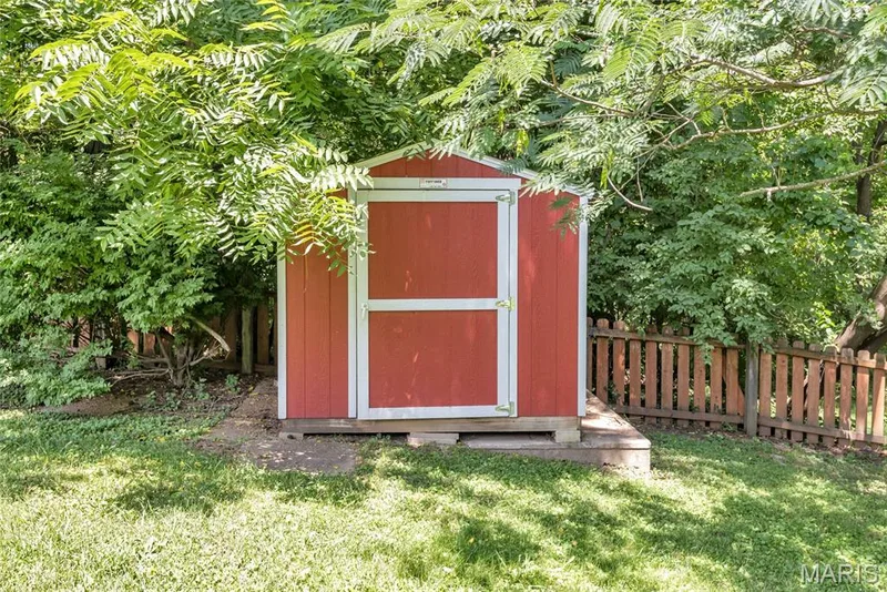 32 Highland Drive, St Charles, MO 63303 — listing photo 23 of 28