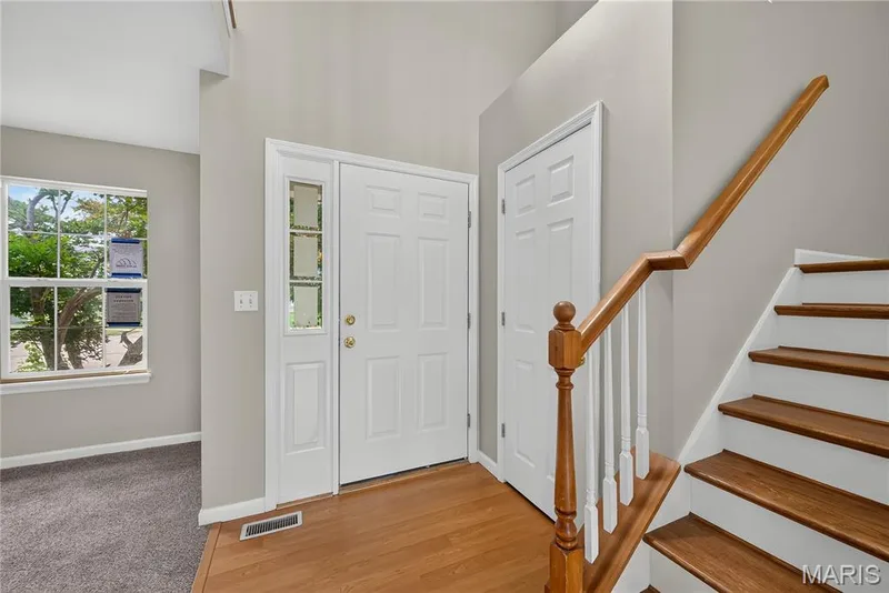 14 Spring Time Court, St Charles, MO 63303 — listing photo 4 of 47