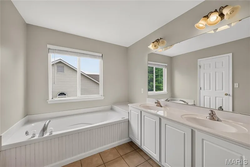14 Spring Time Court, St Charles, MO 63303 — listing photo 22 of 47