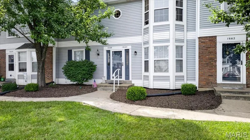 1664 Kircher Drive #C, St Charles, MO 63303 — listing photo 1 of 19