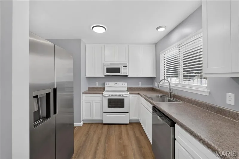 1664 Kircher Drive #C, St Charles, MO 63303 — listing photo 3 of 19