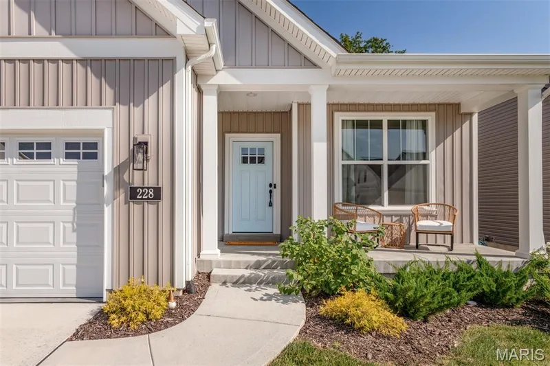 228 Randlin Drive, O'Fallon, MO 63367 — listing photo 6 of 50