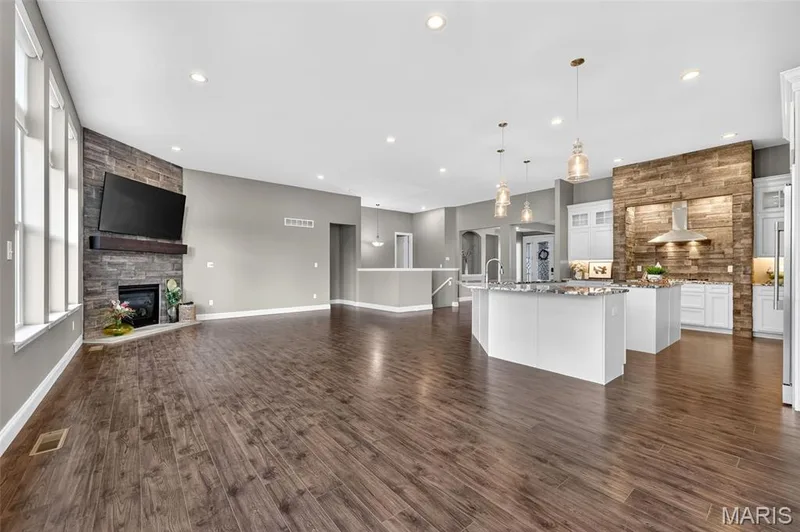 401 Hamlet Court, O'Fallon, MO 63367 — listing photo 24 of 41