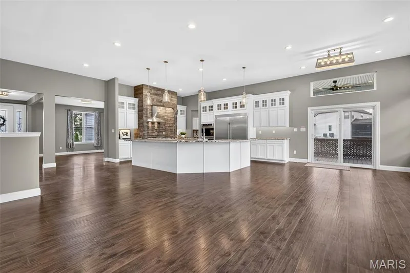 401 Hamlet Court, O'Fallon, MO 63367 — listing photo 7 of 41