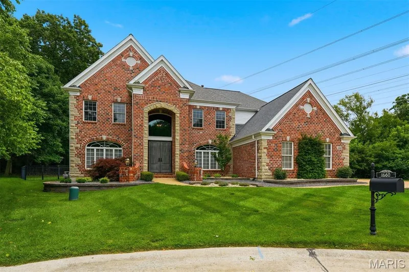 1660 Garden Valley Court, Wildwood, MO 63038 — listing photo 2 of 41