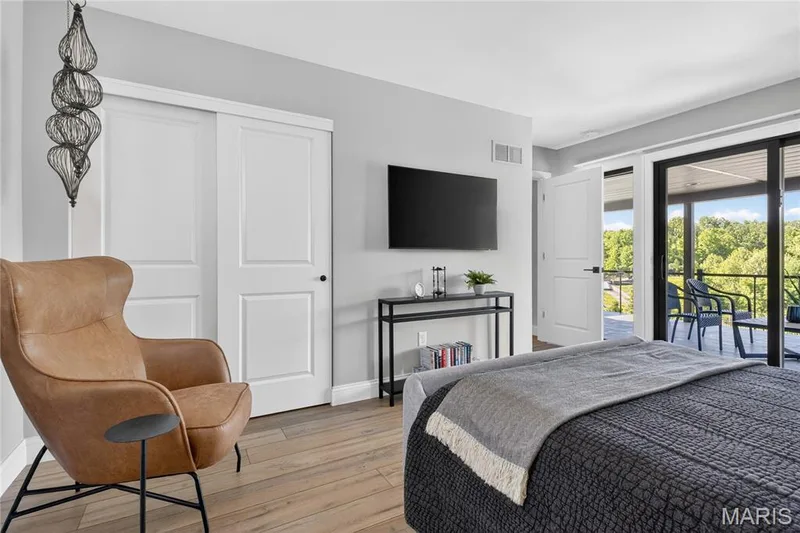 Second floor bedroom suite with private sitting area and private covered porch — 16529 Waterfront Avenue, Chesterfield, MO 63017