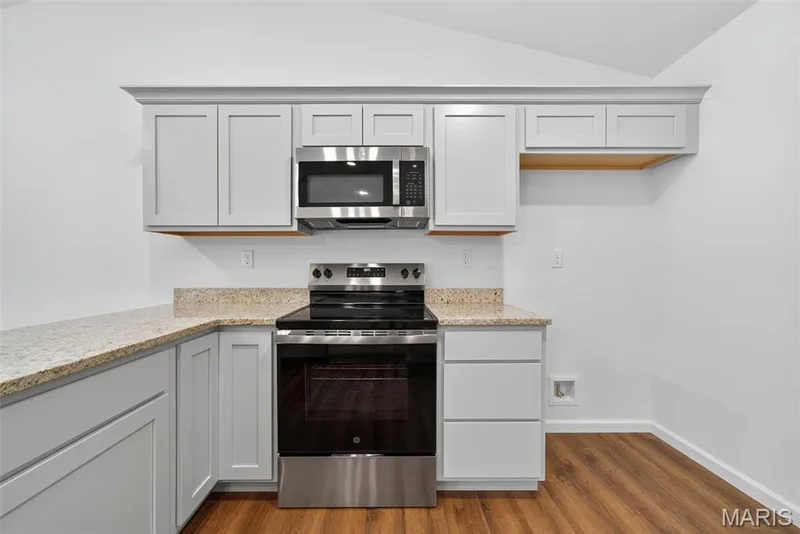 10967 Village Drive W, Foristell, MO 63348 — listing photo 18 of 41
