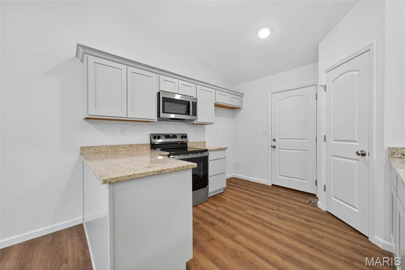 10967 Village Drive W, Foristell, MO 63348 — listing photo 20 of 41