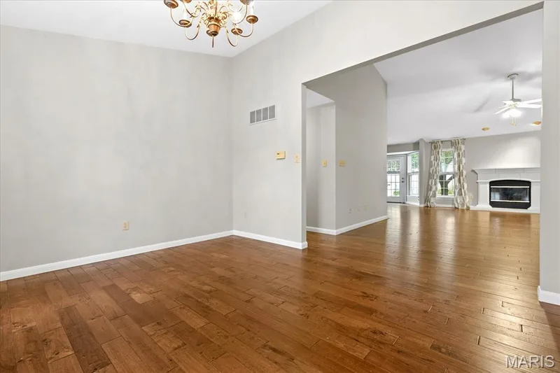8010 Knights Crossing Drive, O'Fallon, MO 63368 — listing photo 13 of 33