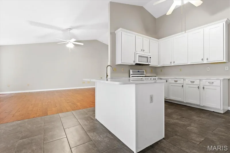8010 Knights Crossing Drive, O'Fallon, MO 63368 — listing photo 31 of 33