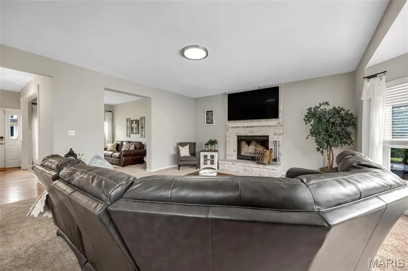 501 Oxborough Court, Cottleville, MO 63376 — listing photo 10 of 52