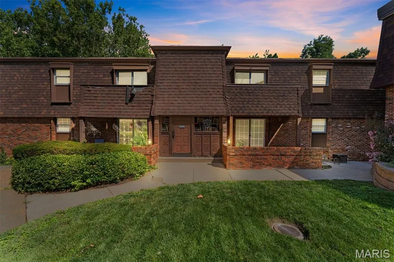 13485 Coliseum Drive #H, Chesterfield, MO — listing photo 1
