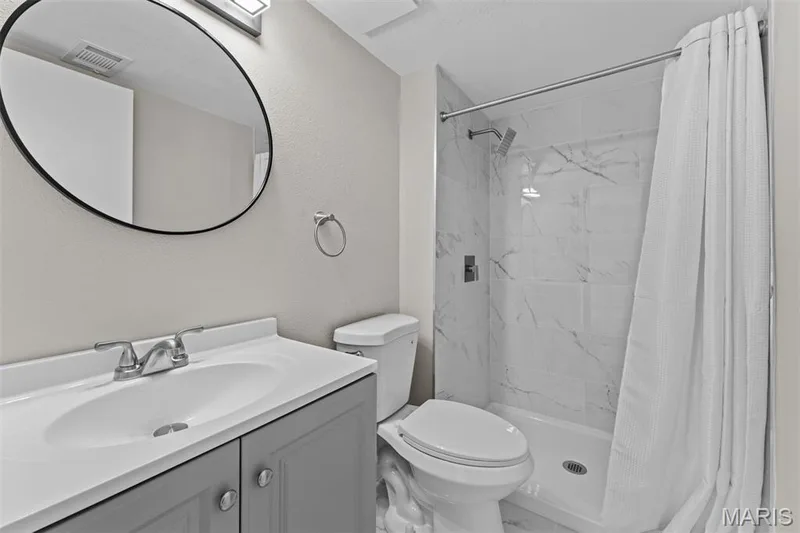 13485 Coliseum Drive #H, Chesterfield, MO 63017 — listing photo 14 of 22