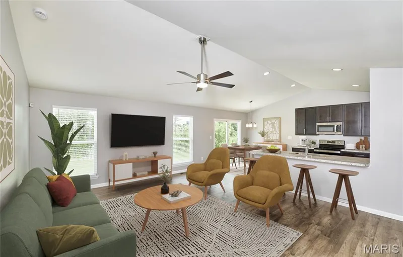 Wow! Open Floor Plan with Vaulted ceiling from the large Great Room to the Kitchen! — 133 Day Lily Lane, Wentzville, MO 63385