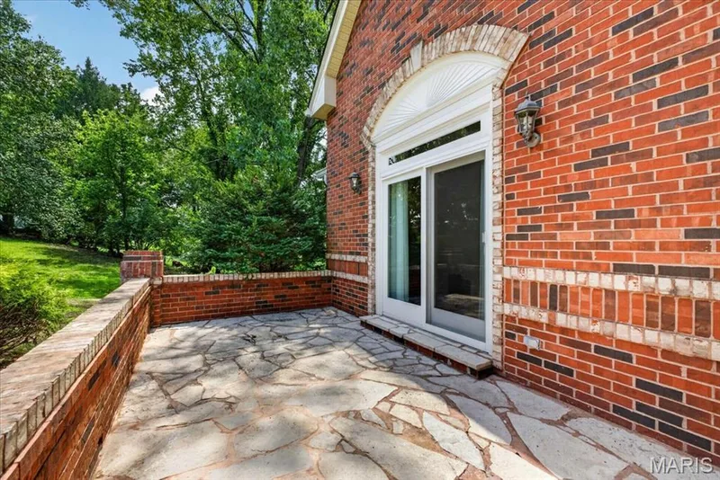 277 Larimore Valley Drive, Wildwood, MO 63005 — listing photo 4 of 49