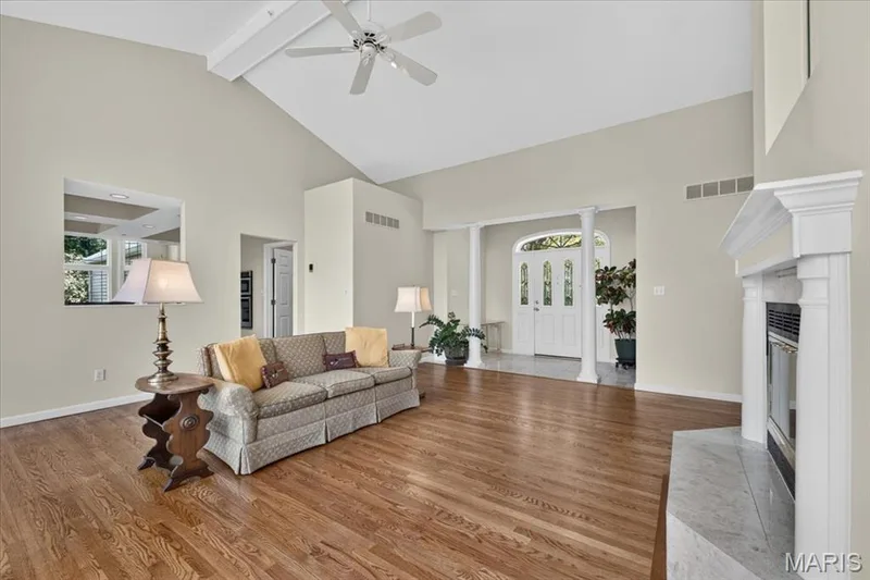 277 Larimore Valley Drive, Wildwood, MO 63005 — listing photo 9 of 49