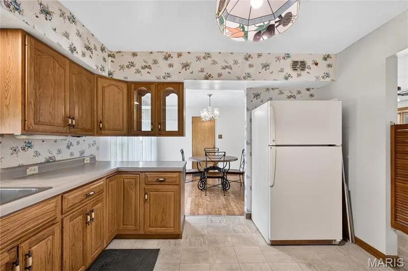 7 Wayne Street, St Charles, MO 63301 — listing photo 16 of 43