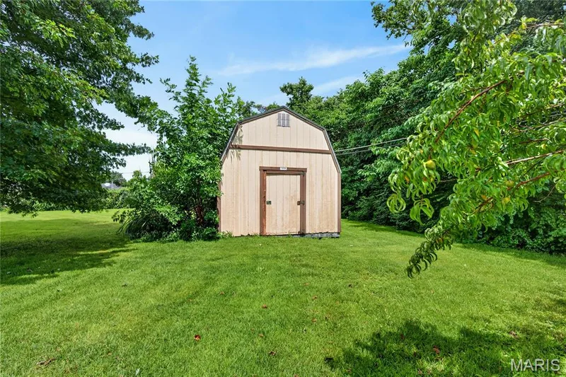 7 Wayne Street, St Charles, MO 63301 — listing photo 40 of 43