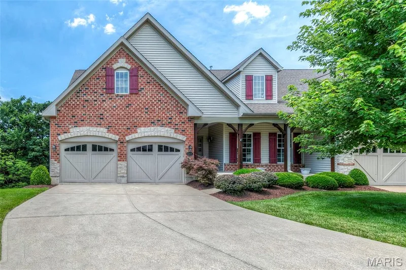 1209 Silver Fern Drive, Lake St. Louis, MO — listing photo 1